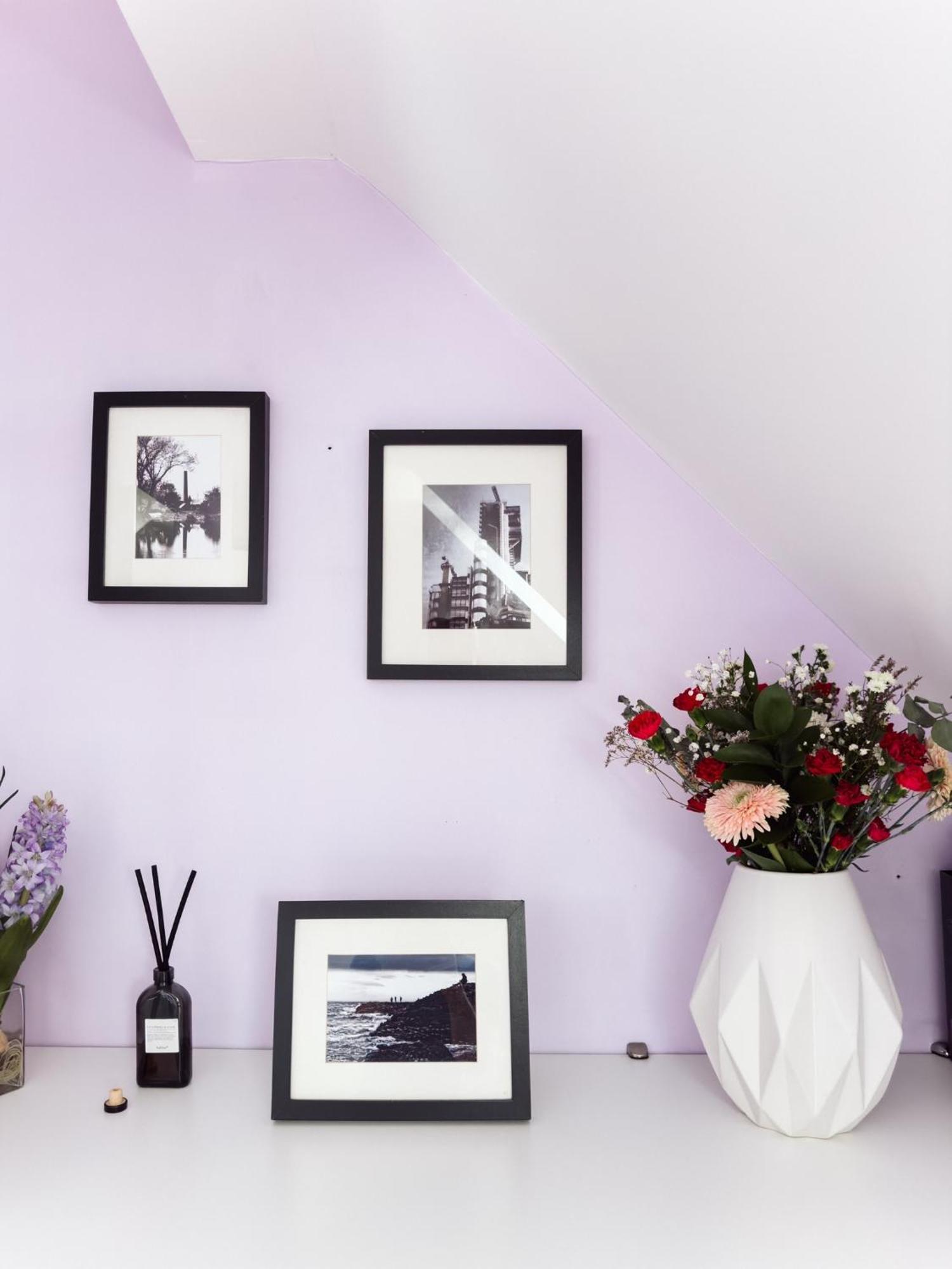 Beautiful Apartment In Guildford With Parking Send Esterno foto